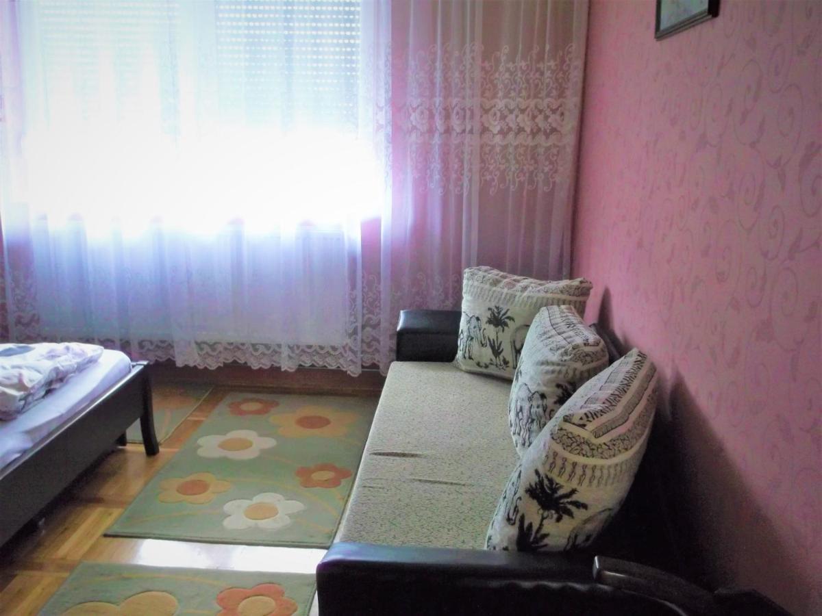 Big Apartman ハイデゥソボスロー エクステリア 写真
