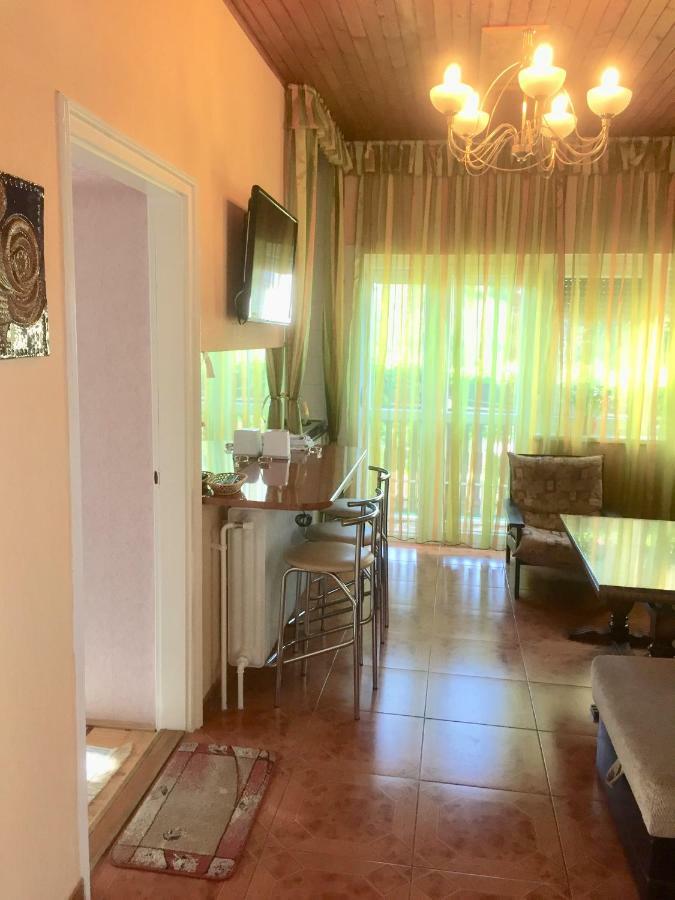 Big Apartman ハイデゥソボスロー エクステリア 写真